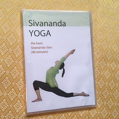 Sivananda Basic Class by Sivananda Yoga Vedanta Center (90 minutes) DVD